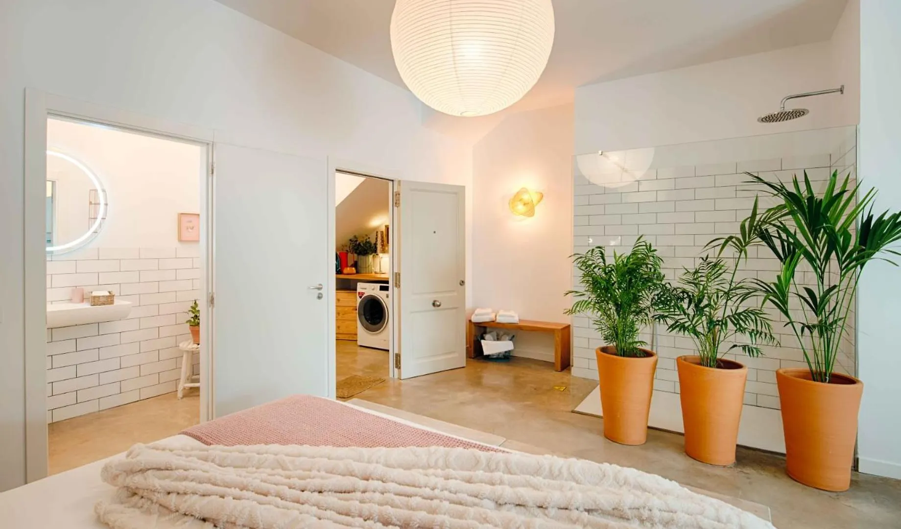 Appartement Loft Con Piscina Climatizada De Agua Salada Y Parking En El Centro De Figueres à Figueras
