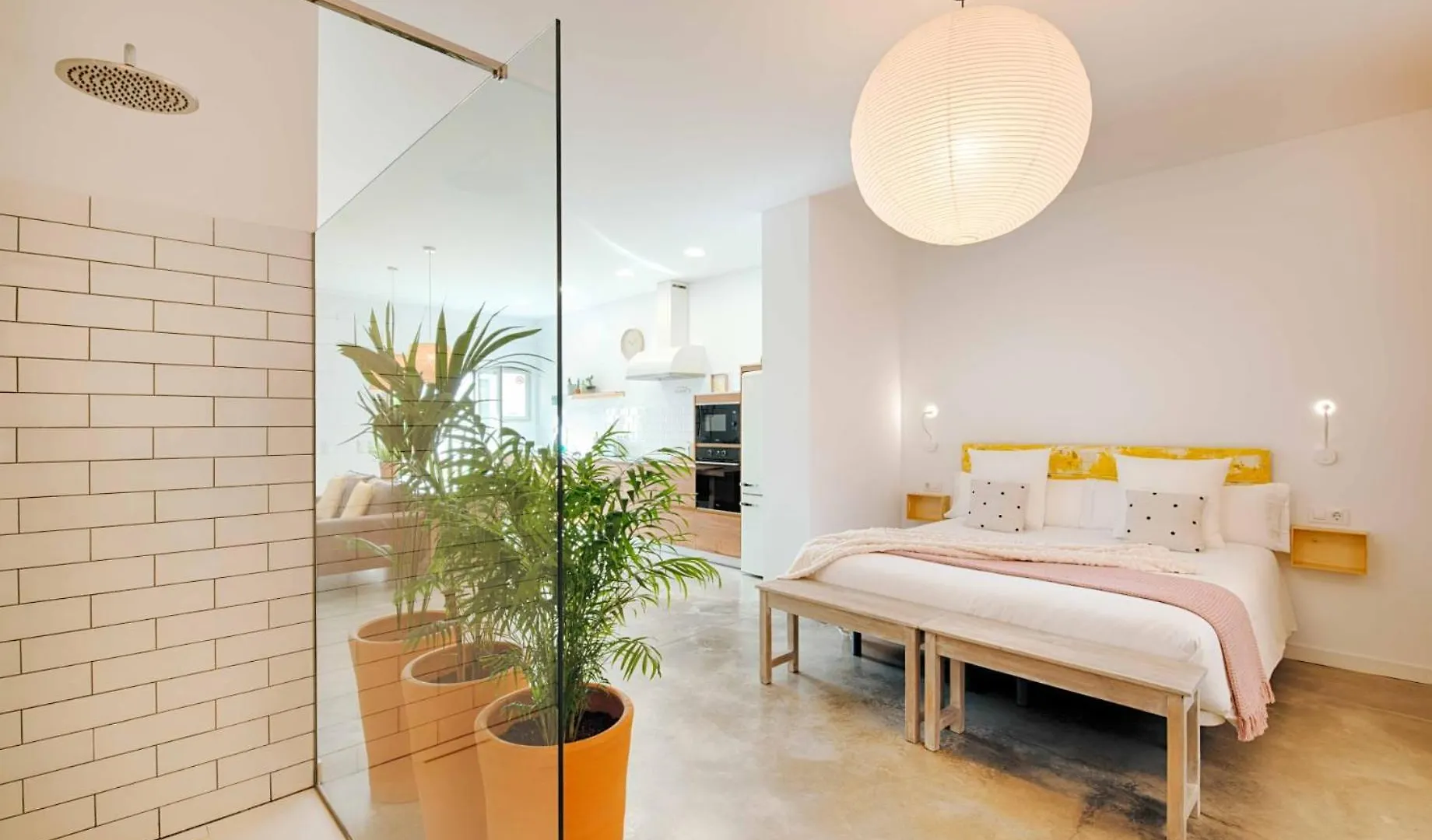 Loft Con Piscina Climatizada De Agua Salada Y Parking En El Centro De Figueres Appartement Figueres  Spanje